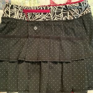 lululemon athletica Black Pleated Skirt